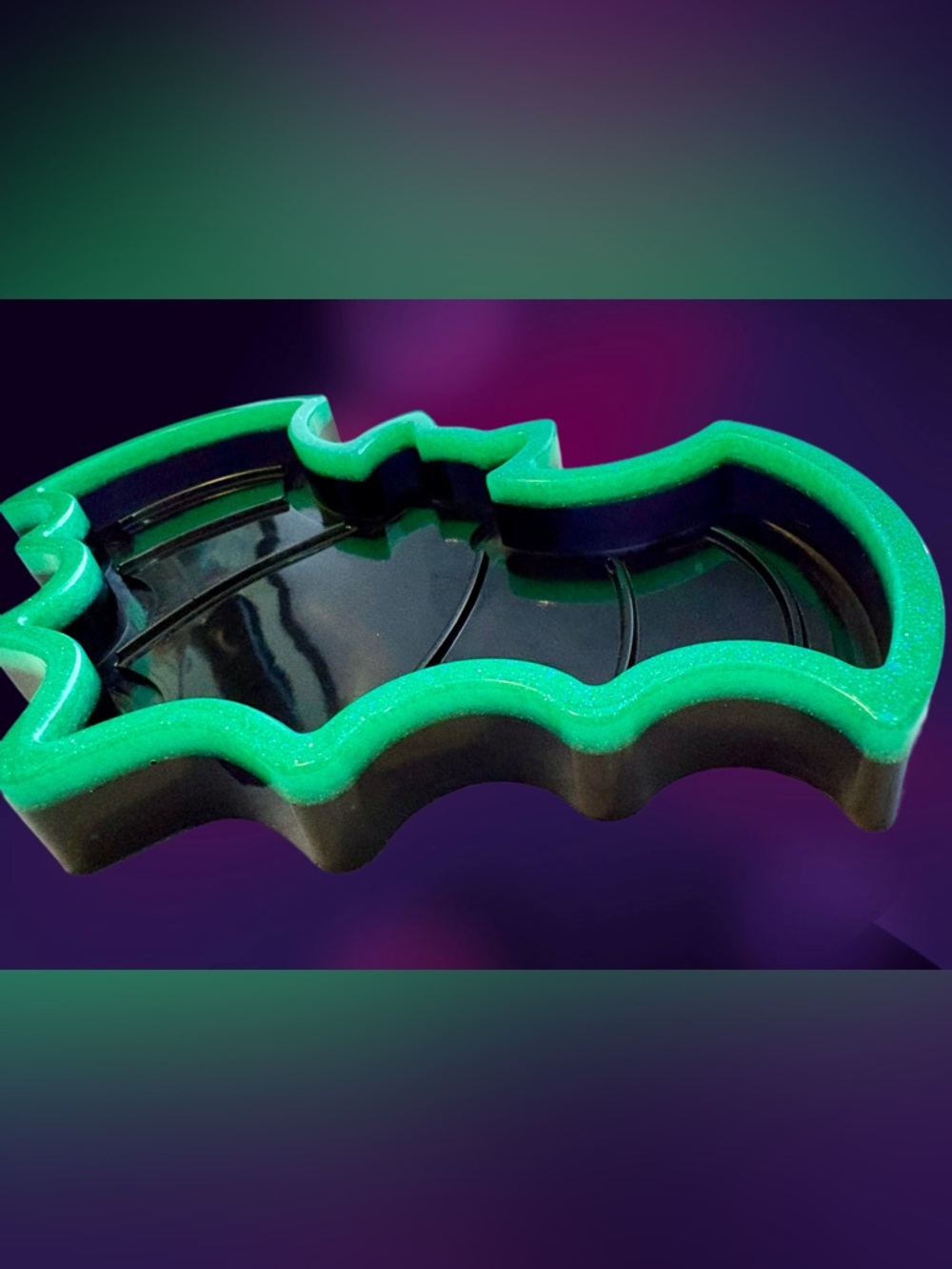 Handmade Resin Glitter Bat Trinket Tray Neon Green + Black - Picture 3 of 5